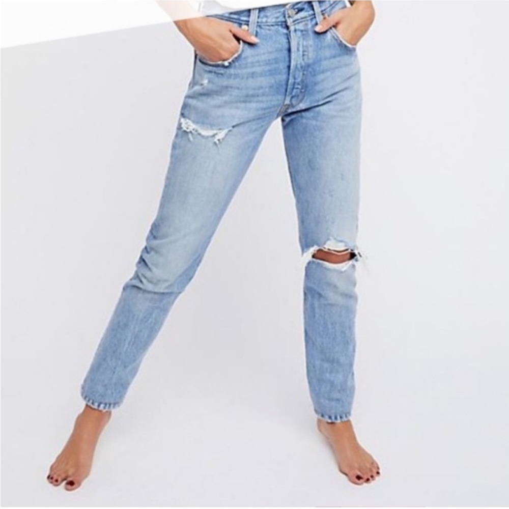 Levis Premium 501 Skinny Jeans Womens 26 Distressed Light Wash Blue Denim